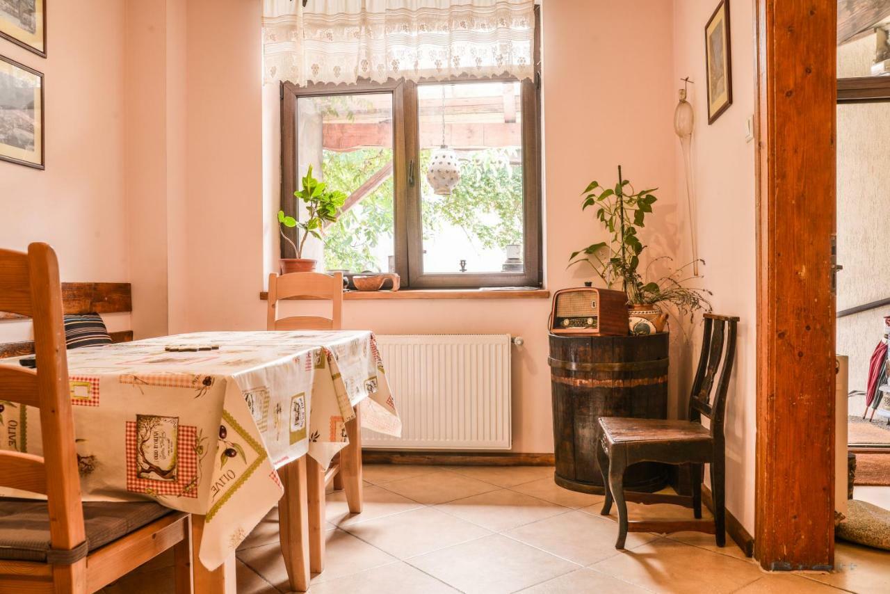 Mango Rooms Braşov Buitenkant foto